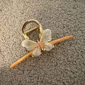 Beautiful coral butterfly claw clip